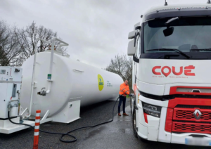 Camion Transports Coué au B100 Cuve Oleo100