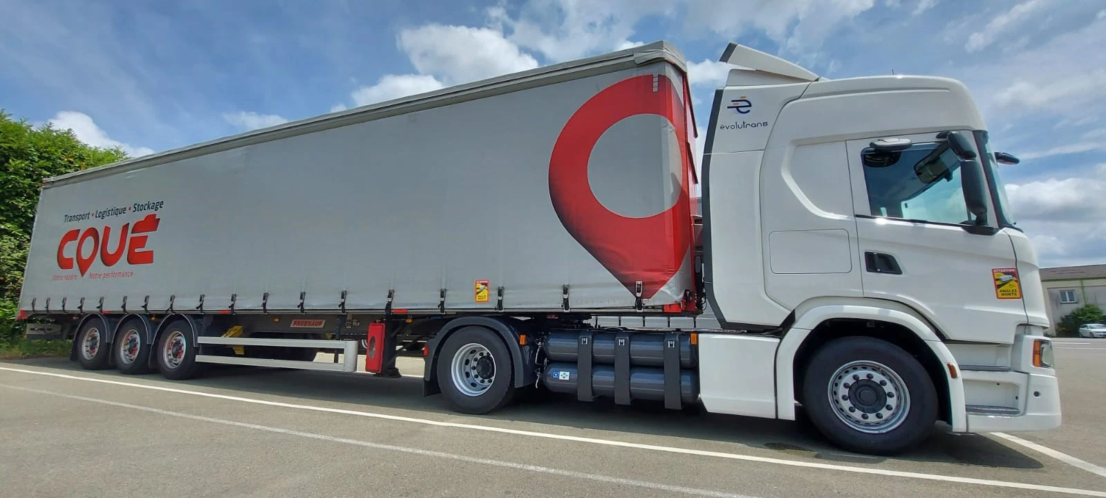 Camion Tautliner Transports Coué